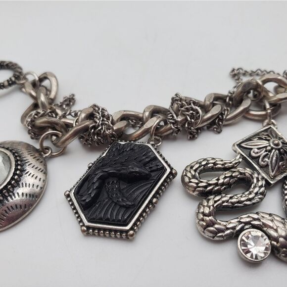 Silver toned snake charm bracelet toggle‎ clasp B0504 - Picture 2 of 3